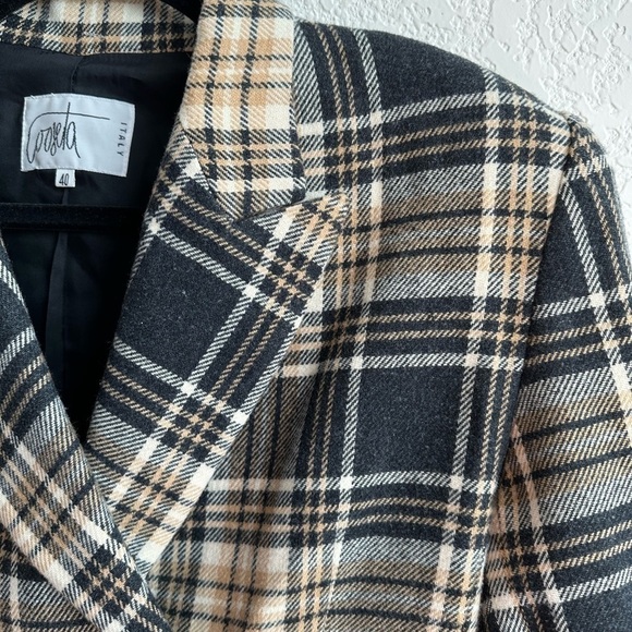 100% Wool Blazer, Italy size 40, US size 4-6 - Picture 2 of 10